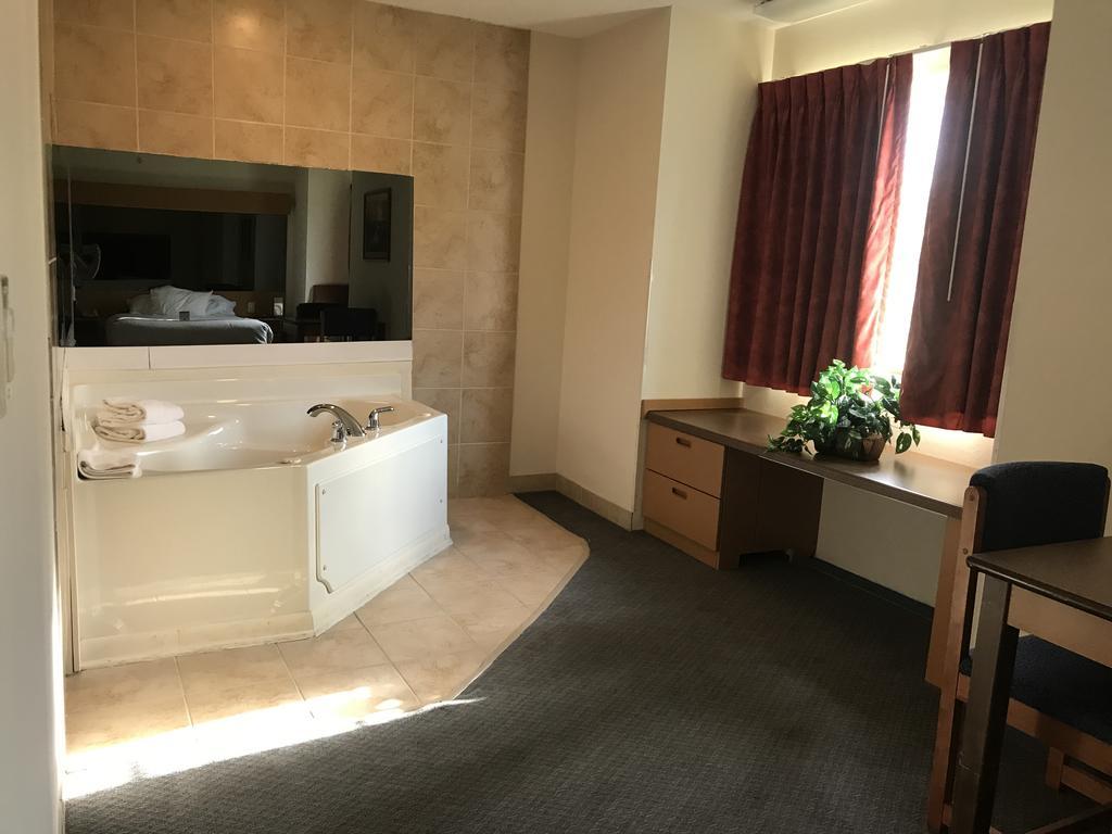 Monroe Heights Grove City Ngoại thất bức ảnh