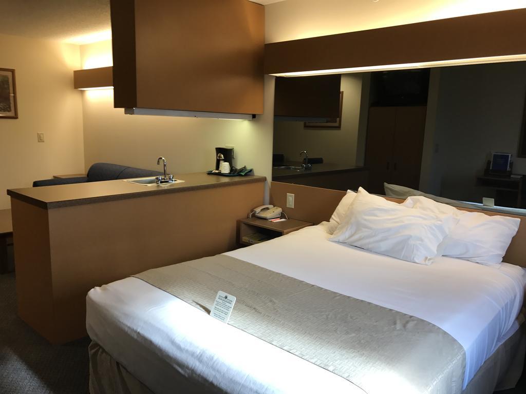Monroe Heights Grove City Ngoại thất bức ảnh